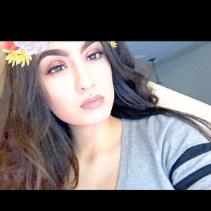 Meet your Posher, Gabriela